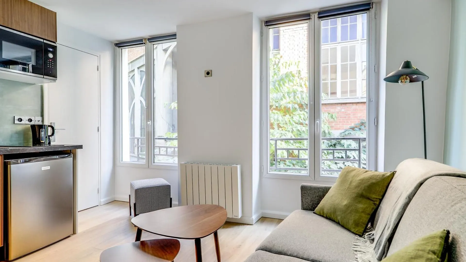 Montmartre L Center & Historic Sacre-coeur Apartman Párizs